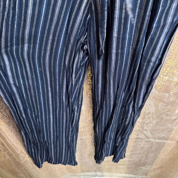 Hollister Navy Blue Striped Cropped Wide Leg Tie Soft Jumpsuit Small - Picture 6 of 9